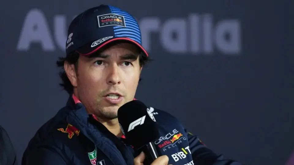 ¿Envidia? Afición en Melbourne abucheó a Checo Pérez previo al Gran Premio de Australia