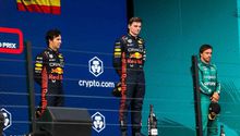 Max Verstappen elogia a Fernando Alonso y lo pone por encima de Sergio Pérez