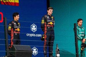 Max Verstappen elogia a Fernando Alonso y lo pone por encima de Sergio Pérez