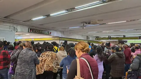 Metro en CDMX: caos en la línea 3