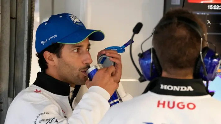 Daniel Ricciardo explica el choque que tuvo con Albon: 'Un simple accidente'