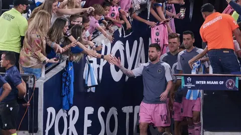 Katty Martínez consiguió el saludo de Messi en el Rayados vs Inter Miami