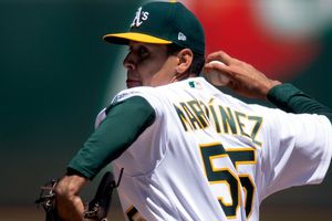 Adrián Martínez: Cargó con la derrota de Athletics ante Giants, a pesar de buena salida