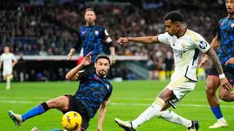 RFEF desestima denuncia contra Real Madrid TV; Sevilla no se da por vencido