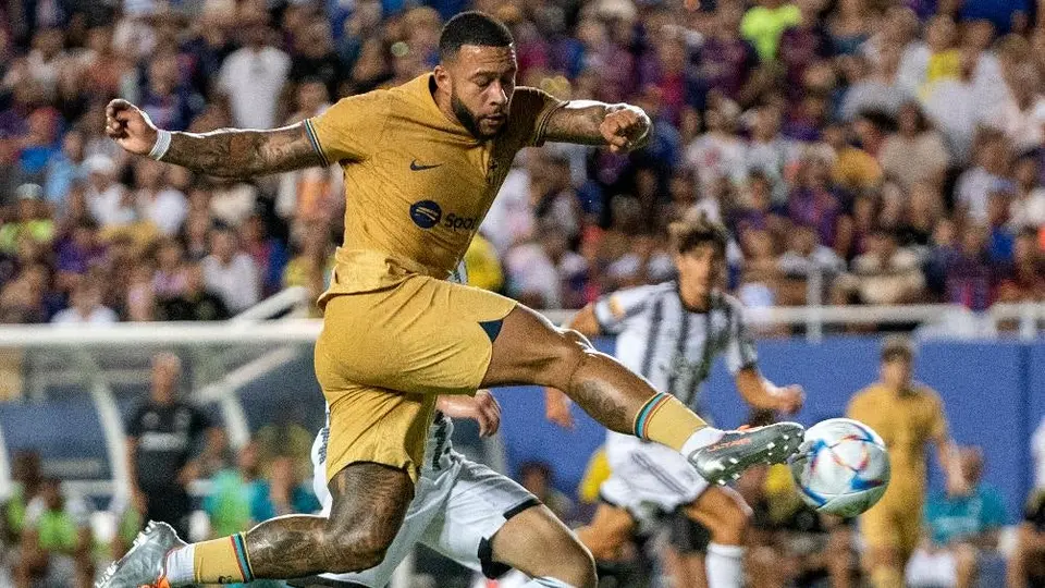 Barcelona: Memphis Depay, cerca de salir a la Juventus