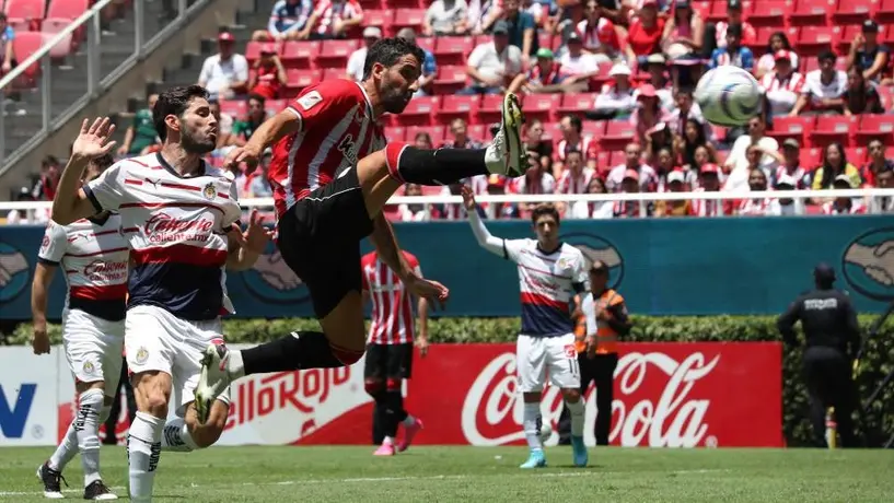 'Pollo' Briseño contó cómo se convirtió en el amuleto de Athletic Club