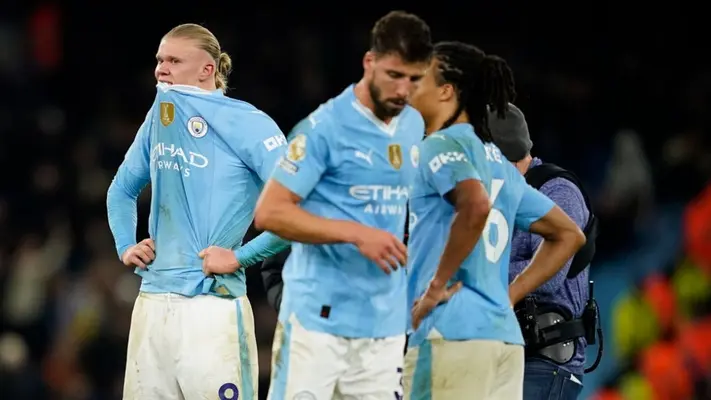 Manchester City pierde carrera por la Premier tras empatar ante el Chelsea