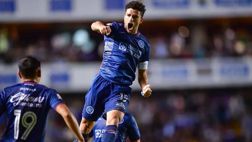 Nacho Rivero regresó a los entrenamientos de Cruz Azul tras el fallecimiento de su madre