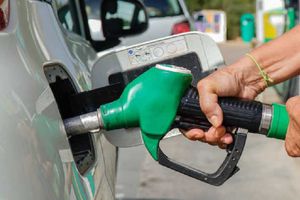 ¿Quieres ahorrar en gasolina? Gobierno revela cuál es la mejor hora del día para ir a la gasolinera