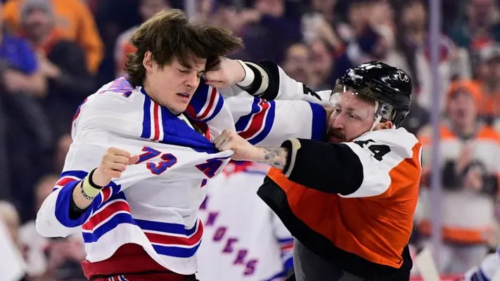 ¡Es legal! La pelea en NHL entre New York Rangers vs Philadelphia Flyers que da la vuelta al mundo