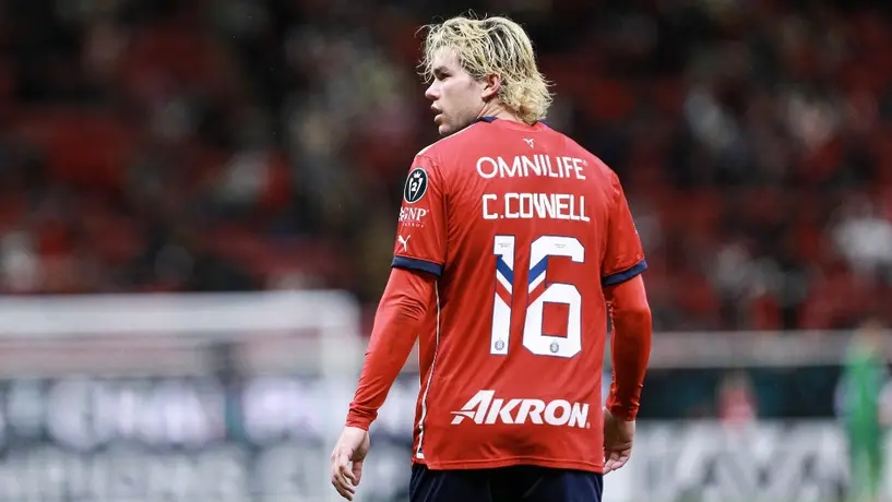 ‘Cowellmanía’ llega hasta las playeras vaqueras en Guadalajara