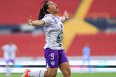 ¡Calidad de estrella! Charlyn Corral, por tercer torneo consecutivo, lucha por el título de goleo