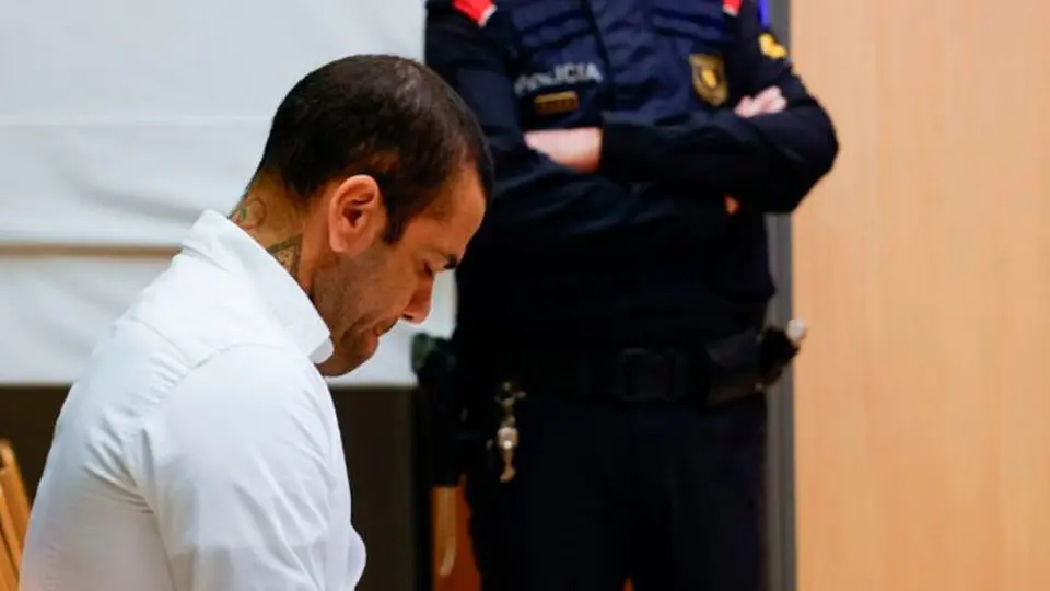 Dani Alves Juicio: Oficial, corte sentencia a 4 años y 6 meses de cárcel al brasileño