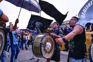 Aficionado de América denuncia 'agresiones' por parte de seguidores de Pumas