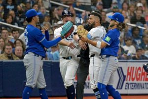 Se vaciaron las bancas en el Blue Jays vs Rays tras conato de bronca