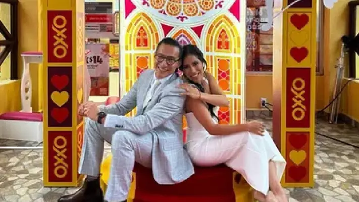 Genaro y Alondra hacen historia al convertirse en la primera pareja en casarse en una tienda OXXO