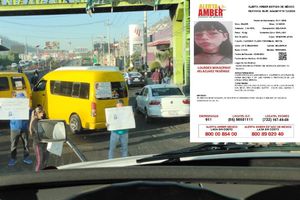 Arman bloqueo en la México-Pachuca para localizar a menor desaparecida