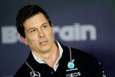 ¡Su enemigo preferido! Toto Wolff lamentaría que Helmut Marko saliera de Red Bull