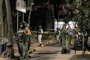 Aseguran pozo de agua con olor a gasolina en la Ciudad de México