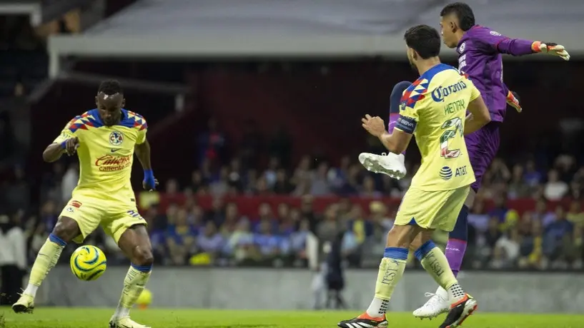 ¡Clásica polémica! Goles anulados, penaltis reclamados y expulsiones no sancionadas en el América vs Cruz Azul