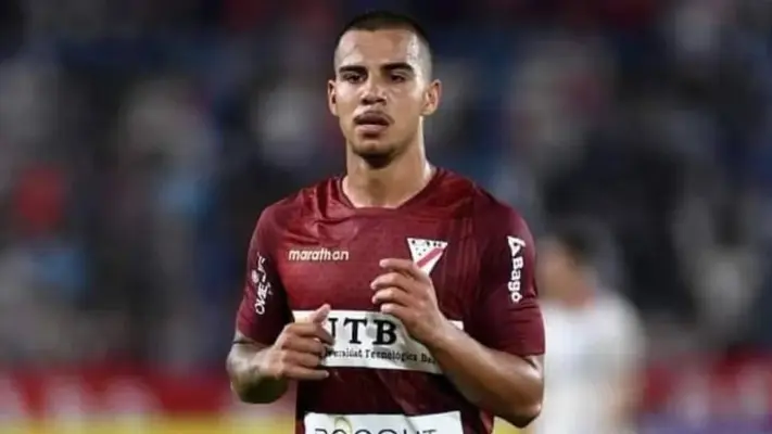 Jugador del Always Ready asegura que le ofrecieron dinero para hacerse amonestar ante Defensa y Justicia