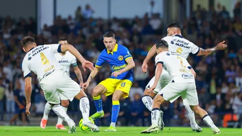 'Tuca' Ferretti defiende a Pumas y explota contra Álvaro Morales: "No seas chillón"