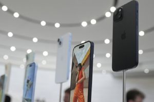 ¿Por qué demandaron a Apple? La competencia en la venta de celulares está fuerte
