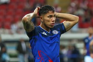 Juan Pablo Vigón revela mal gesto de Carlos Salcedo en el Tri: 'Ya cayó la cac...'