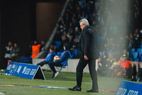 Afición y equipo de Mallorca, rendidos ante 'Don Javier Aguirre'