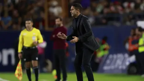 ¿Liga MX o Concachampions? Fernando Gago va por ambas con Chivas
