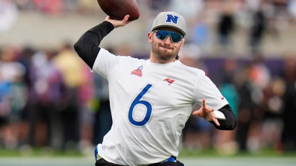 NFL: Reportan que Mayfield se quedará en los Tampa Bay Buccaneers tras acordar tres años