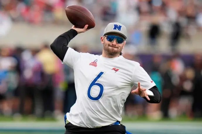 NFL: Reportan que Mayfield se quedará en los Tampa Bay Buccaneers tras acordar tres años