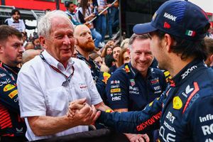 Christian Horner y Helmut Marko ven a Checo Pérez renovando en Red Bull: 'Todo está a su favor'