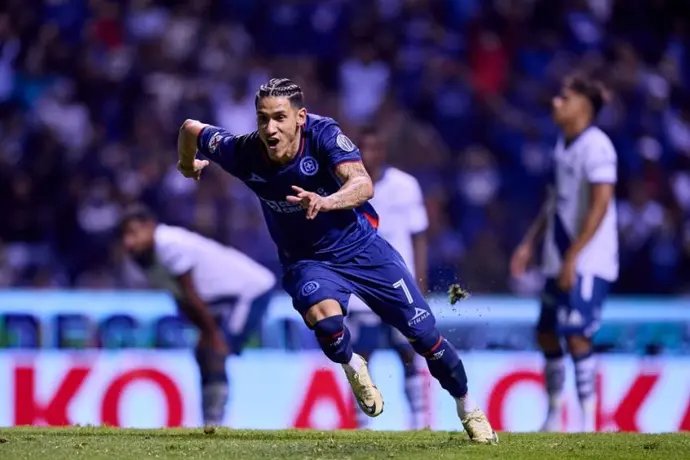 ¡Agónico triunfo! Con un penal en la compensación, Cruz Azul venció a Puebla