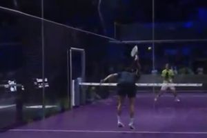 ¿A lo Higuita? Padelista sorprende a todos con una grandiosa jugada