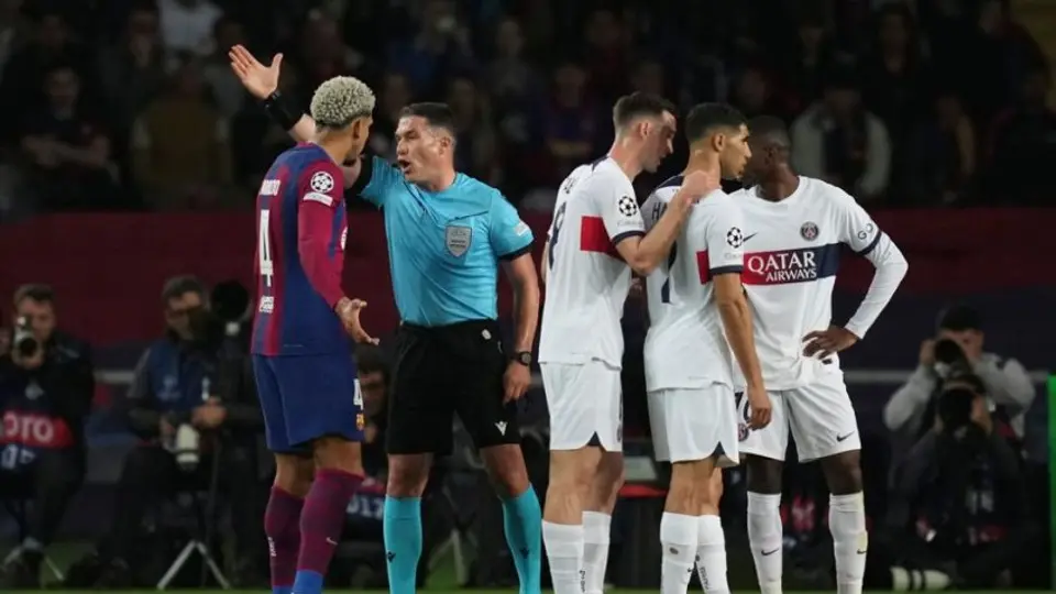 Ronald Araújo manda sentido mensaje tras roja que costó la eliminación de Barcelona