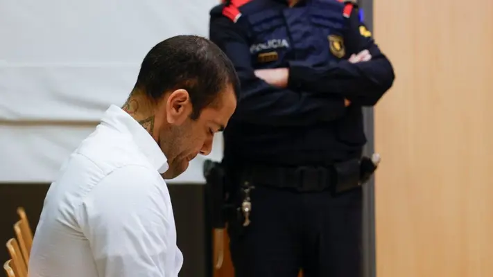 Dani Alves recibe un nuevo revés y pierde apoyo en medio de juicio