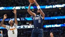 Kyrie Irving le dio agónico triunfo a los Dallas Mavericks contra los Denver Nuggets