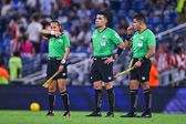 ¡Inaceptable! Afición de Rayados amenaza de muerte a árbitro tras derrota ante Chivas