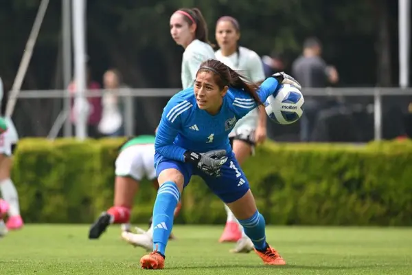 ¡Otra baja en Selección Mexicana! Cecilia Santiago se perderá la Copa Oro Femenina