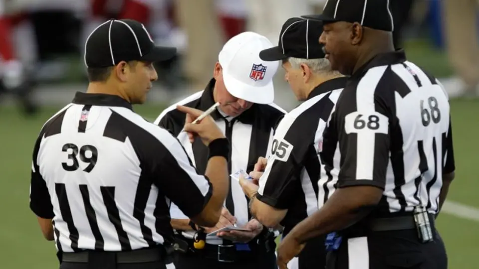 Super Bowl 2024: ¿Cuántos referees hay en un partido de NFL y cuál es su función?