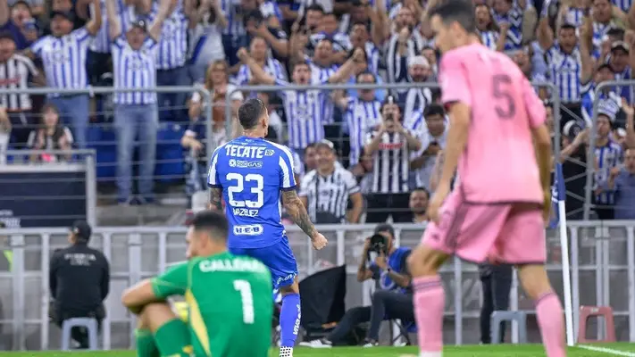 ¡Osote! Portero de Inter Miami se equivoca y 'regala' gol a Rayados