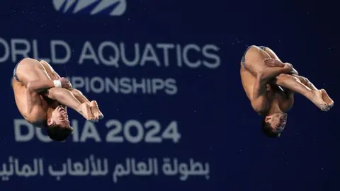 Kevin Berlín y Randal Willars acariciaron el podio en Mundial de Natación