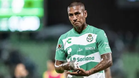 Pedro Aquino se suma a la lista de bajas de Santos Laguna