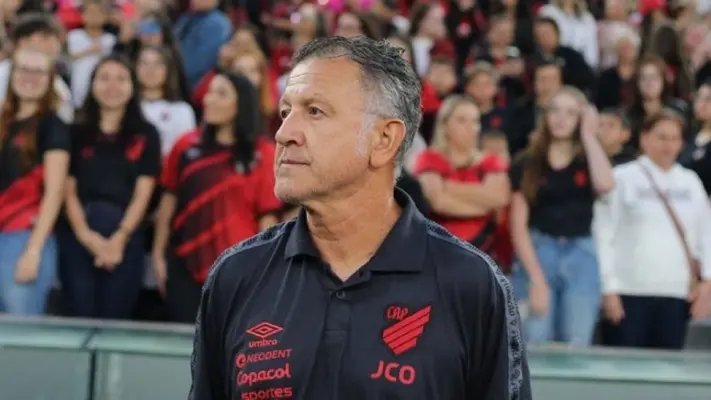 Athletico Paranaense anuncia la salida de Juan Carlos Osorio como su DT