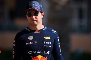 Checo Pérez se deshace en elogios a Red Bull tras ser 2do en Bahrein: "Increíble la innovación"