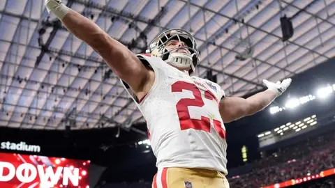 ¡Llegan a México! McCaffrey, Kittle y Juszczyk de los 49ers disfrutan vacaciones en playas mexicanas