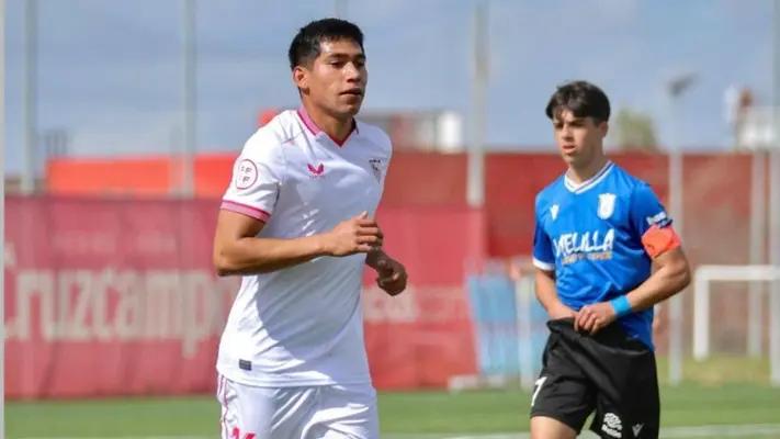 Jugador mexicano del Sevilla, comparado con 'Chicharito' y 'Tecatito': "Puede ser un grande"