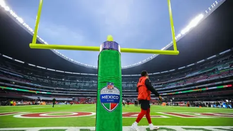 ¿Regresa la Estrella Solitaria? A Jerry Jones le gustaría que los Dallas Cowboys jueguen en México