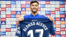 Video: Alonso Aceves regaló la playera de su debut en el Real Oviedo